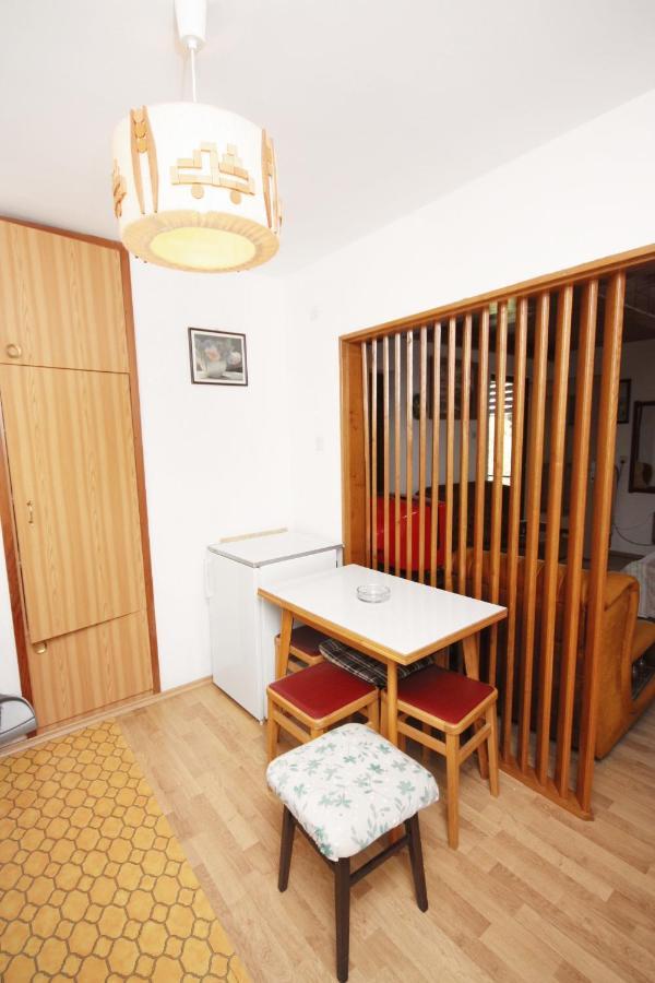 Apartments With A Parking Space Murter - 5103 เบทินา ภายนอก รูปภาพ