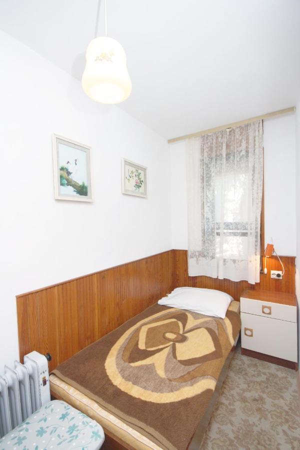 Apartments With A Parking Space Murter - 5103 เบทินา ภายนอก รูปภาพ